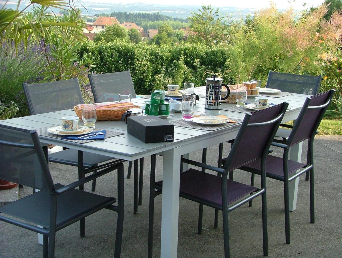 Bed and Breakfast Les Enselmes Montagnieu  Zewnętrze zdjęcie