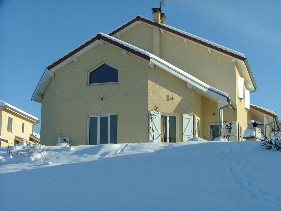 Bed and Breakfast Les Enselmes Montagnieu  Zewnętrze zdjęcie